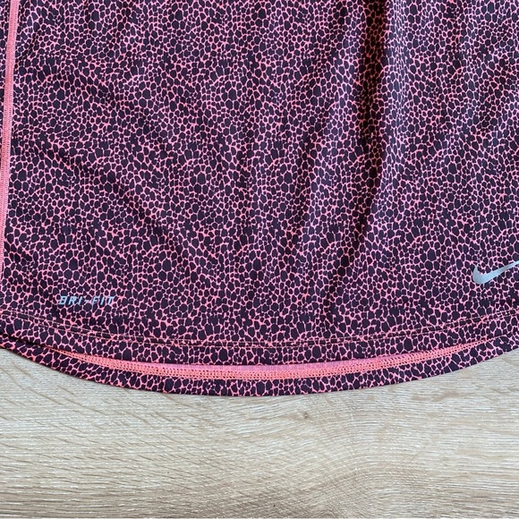 Nike 1/4 zipup sweater & tank top athletic set - Picture 11 of 14